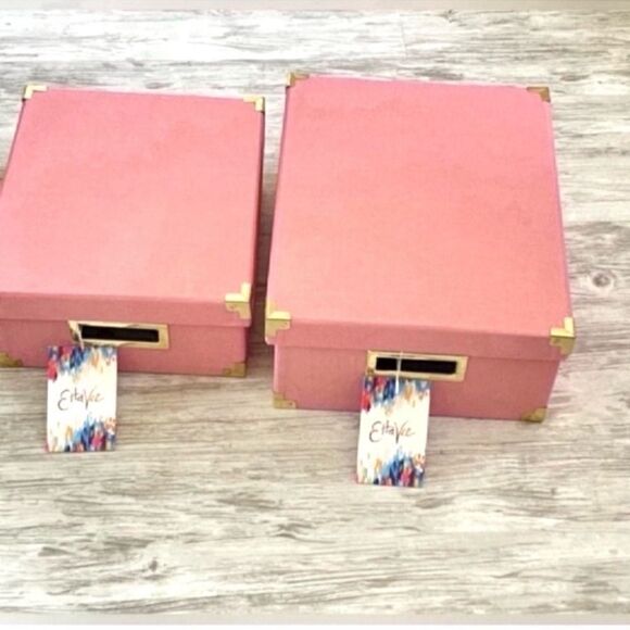 NWT Set of 2 pink storage Boxes - Picture 2 of 10